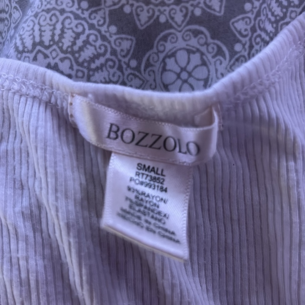 Bozzolo White Ruffled Ribbed Blouse - Picture 2 of 2